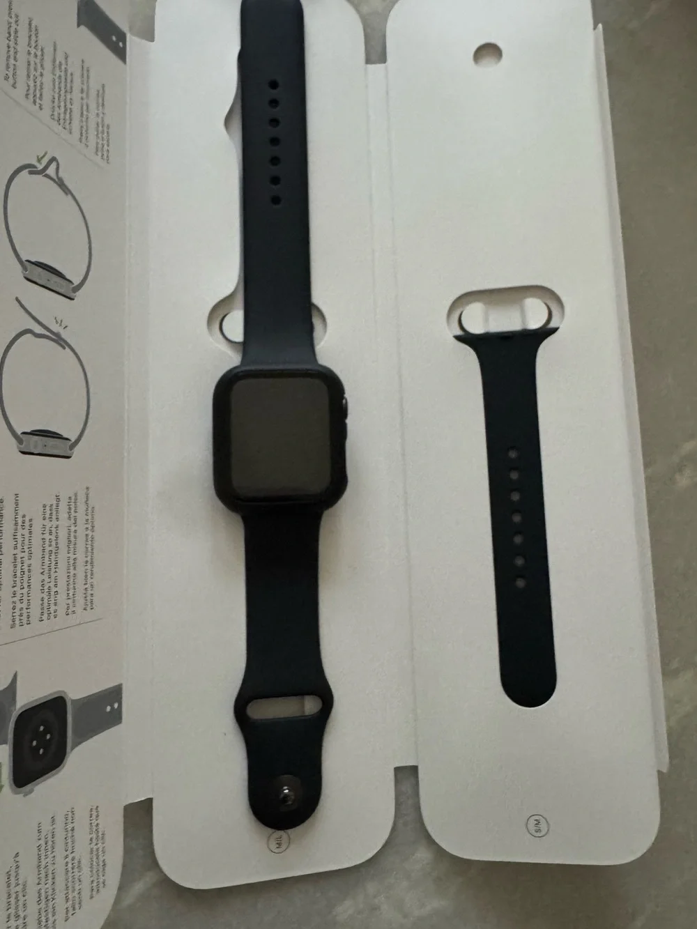 Apple Watch SE (GPS + Cellular) Black 44mm + Bands